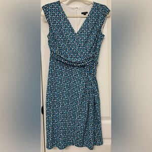 Gently Used Ann Taylor Blue/Black Geometric Patterned Sleeveless Dress Size 2
